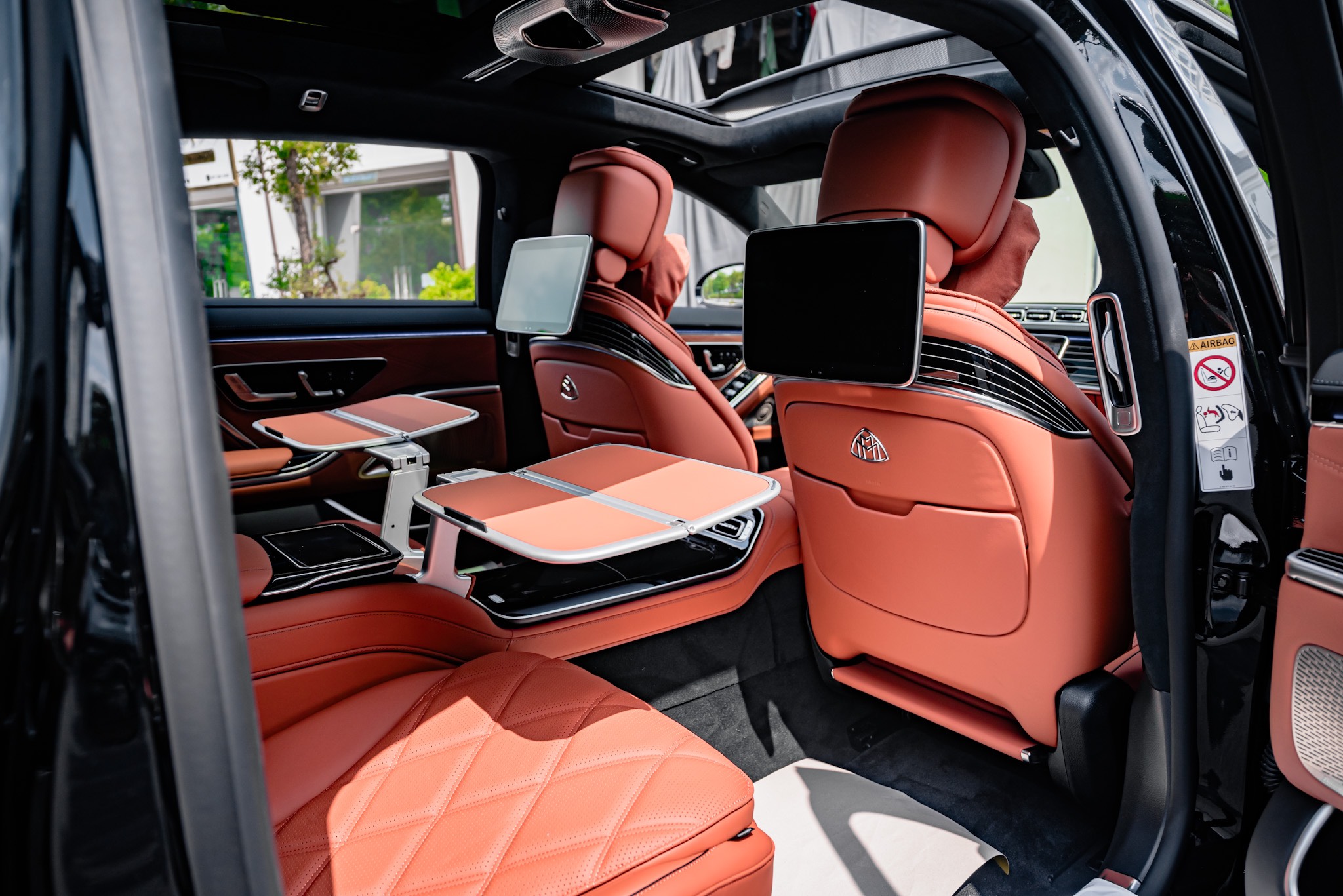 MERCEDES MAYBACH S580 full